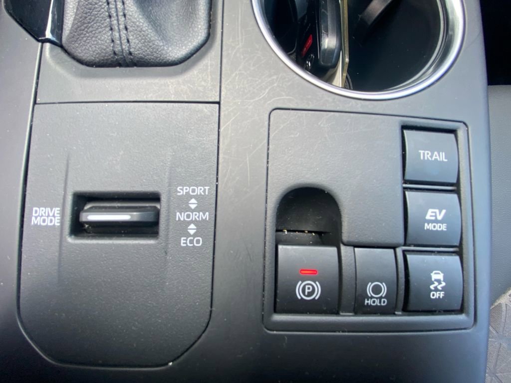 Used 2024 Toyota Highlander XLE image 23