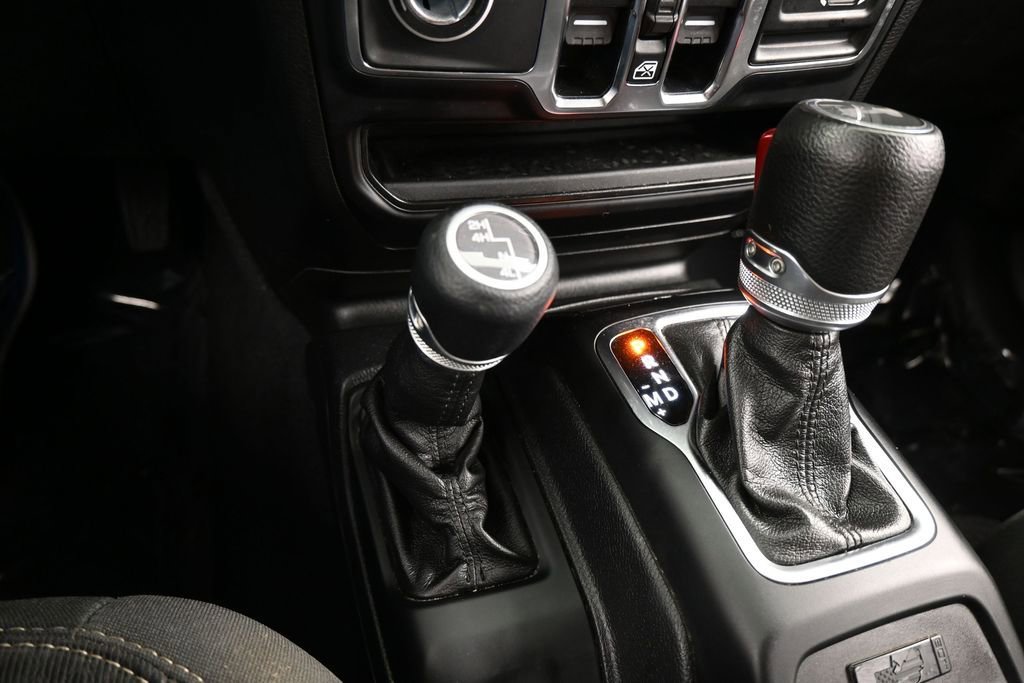 Used 2021 Jeep Wrangler Unlimited Sport AWD/4WD image 25