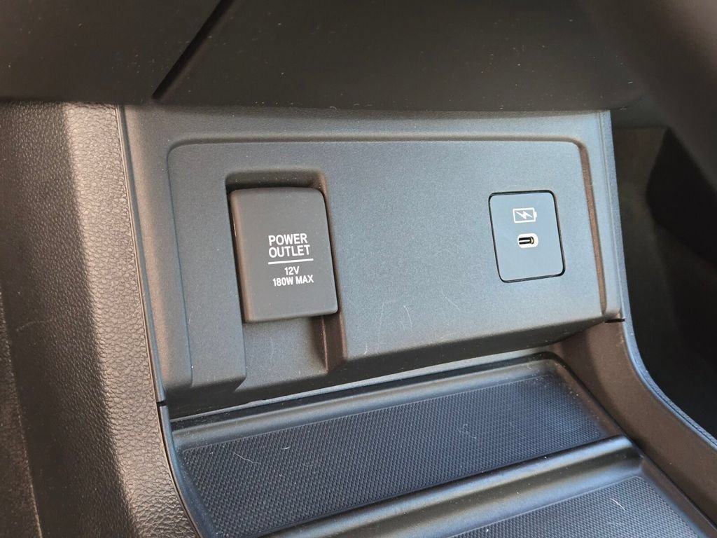 Used 2025 Acura RDX SH-AWD image 29