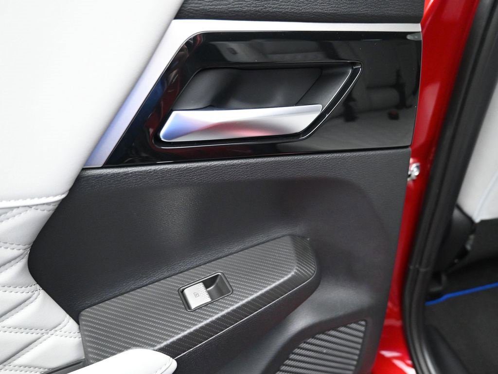 New 2025 Mitsubishi Outlander SEL image 12
