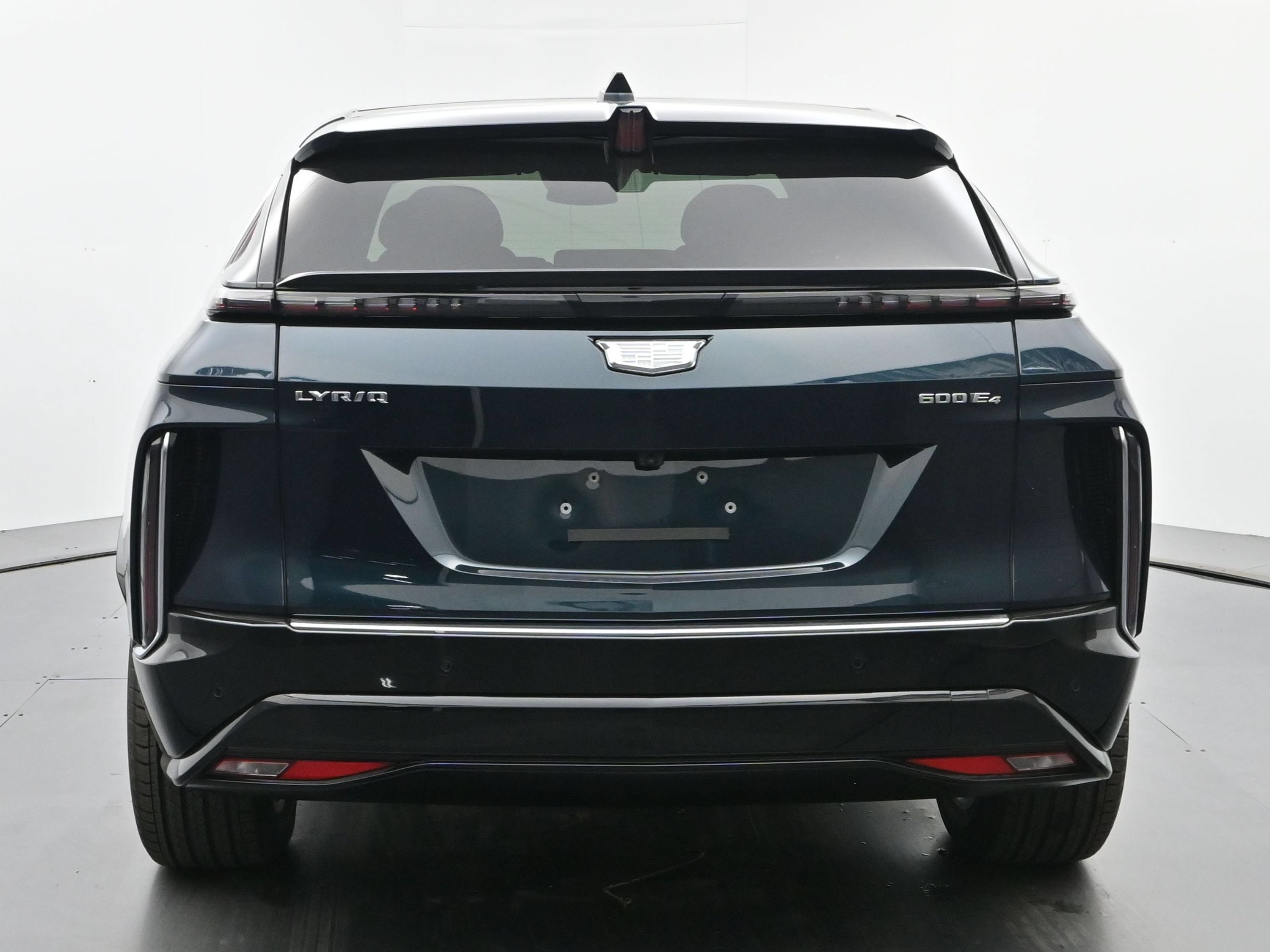 New 2026 Cadillac Lyriq Luxury w/ LPO, Floor Liner Package AWD/4WD image 4