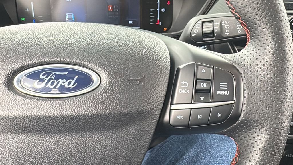 Used 2023 Ford Escape ST-Line AWD/4WD image 23
