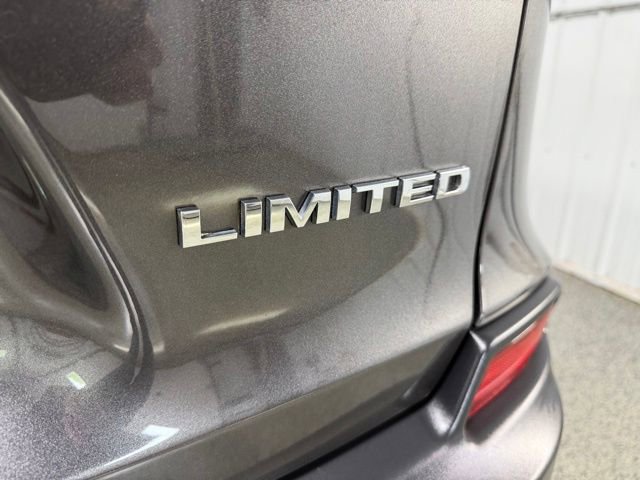 Used 2020 Jeep Cherokee Limited AWD/4WD image 29