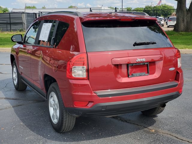 Used 2013 Jeep Compass Latitude FWD image 3