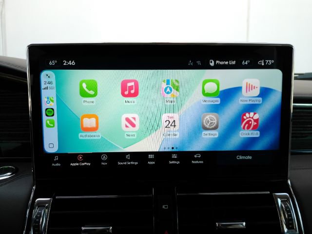 Used 2022 Lincoln Navigator Black Label AWD/4WD image 11