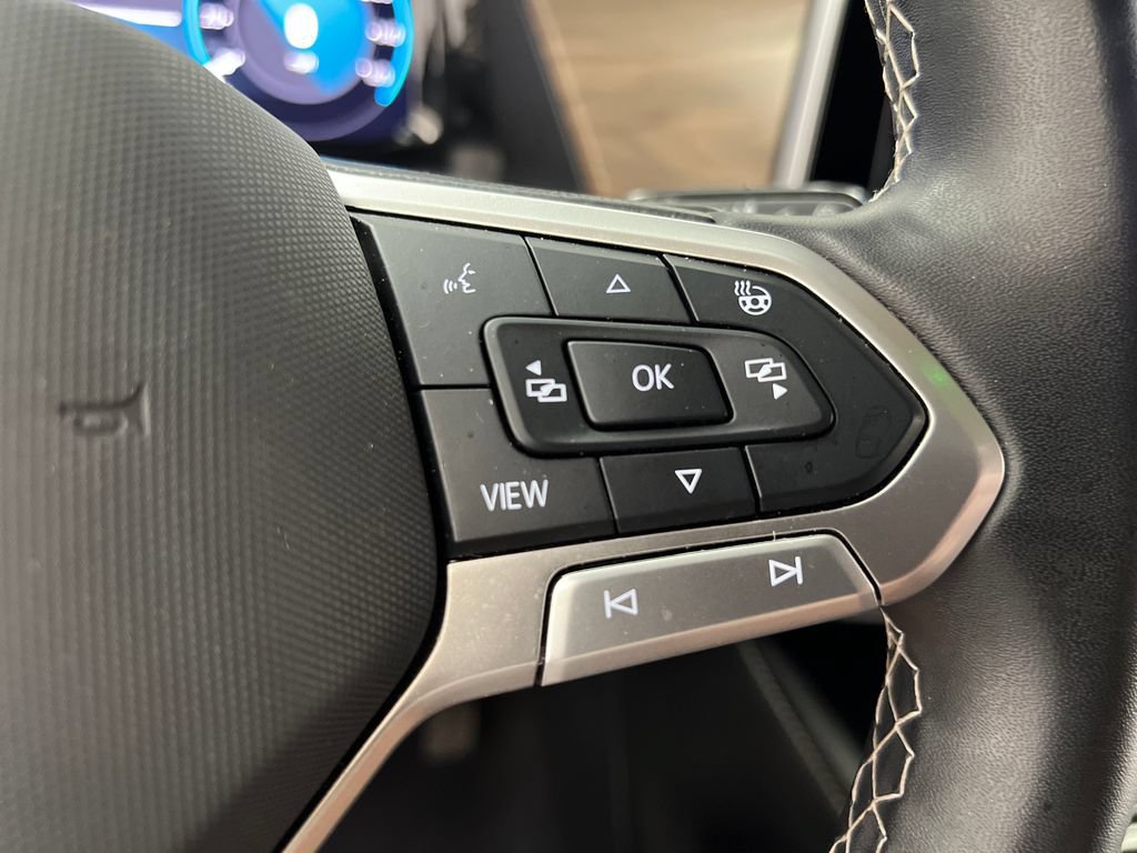 Used 2025 Volkswagen Atlas SE FWD image 52