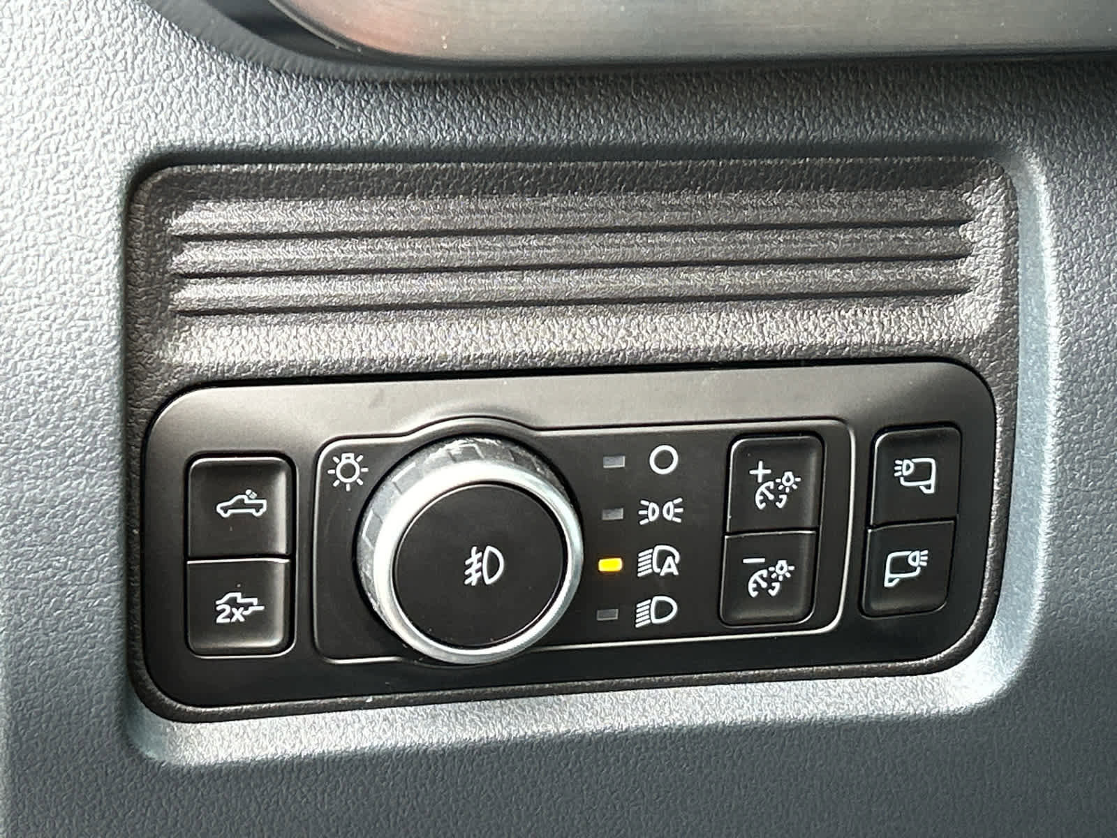 New 2026 Ford F250 Lariat w/ Lariat Ultimate Package image 25