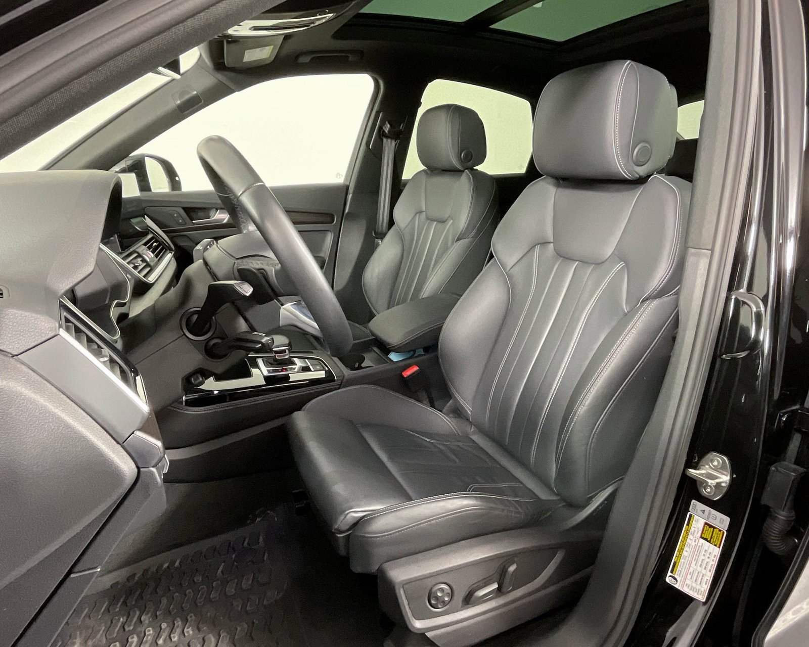 Used 2023 Audi Q5 2.0T Premium Plus w/ Premium Plus Package image 10