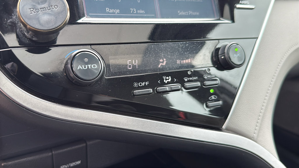 Used 2018 Toyota Camry SE w/ Moonroof Package FWD image 33