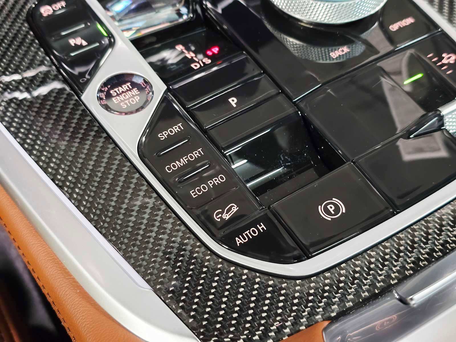 New 2026 BMW X7 M60i image 17