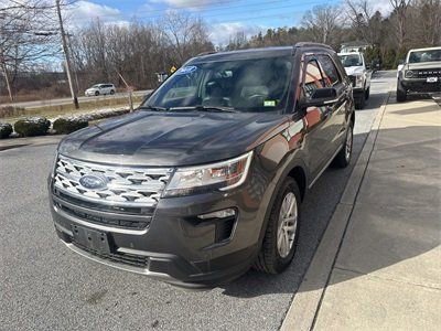 Used 2018 Ford Explorer XLT w/ Equipment Group 202A image 38
