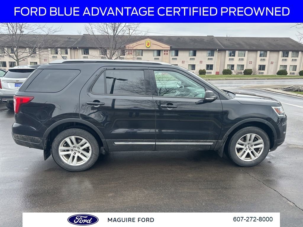 Used 2019 Ford Explorer XLT w/ Equipment Group 202A image 4