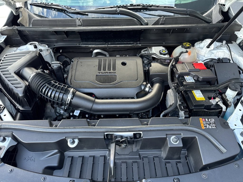 Used 2023 GMC Acadia SLT image 24