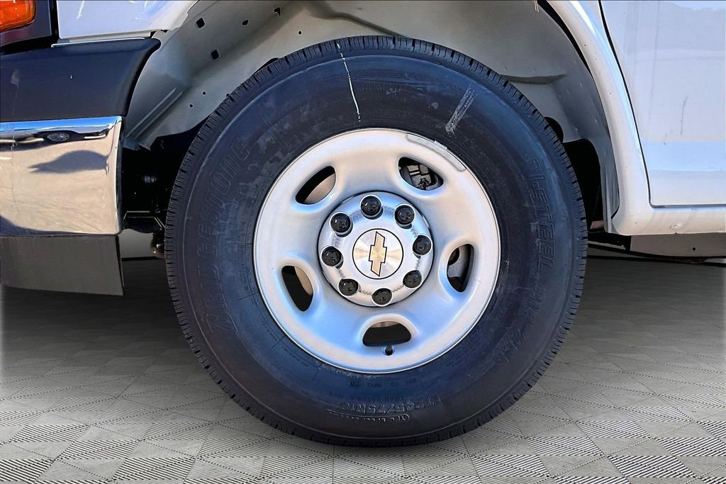 New 2025 Chevrolet Express 2500 w/ Driver Convenience Package image 12