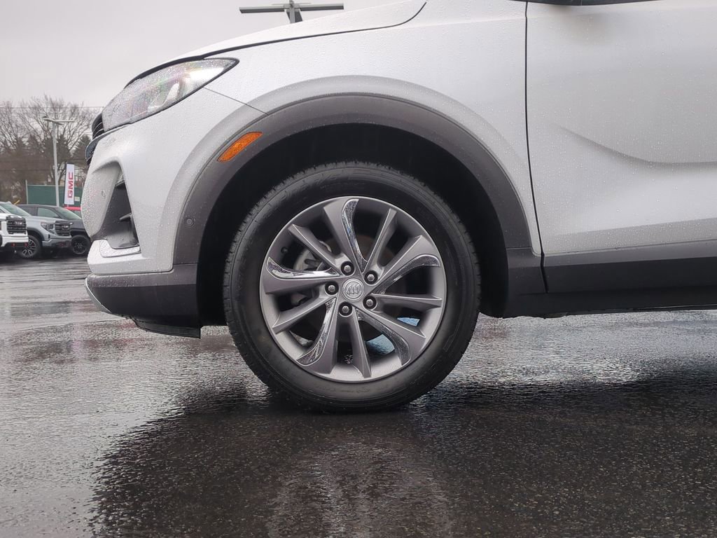 Certified 2022 Buick Encore GX Essence w/ Advanced Technology Package AWD/4WD image 16