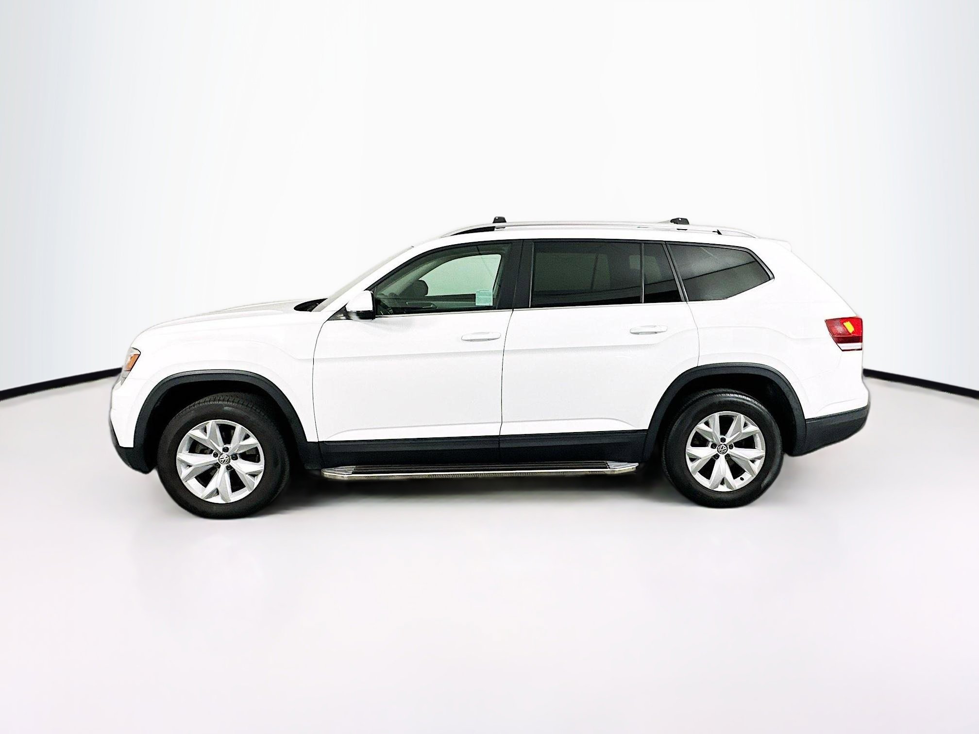 Used 2018 Volkswagen Atlas S image 4