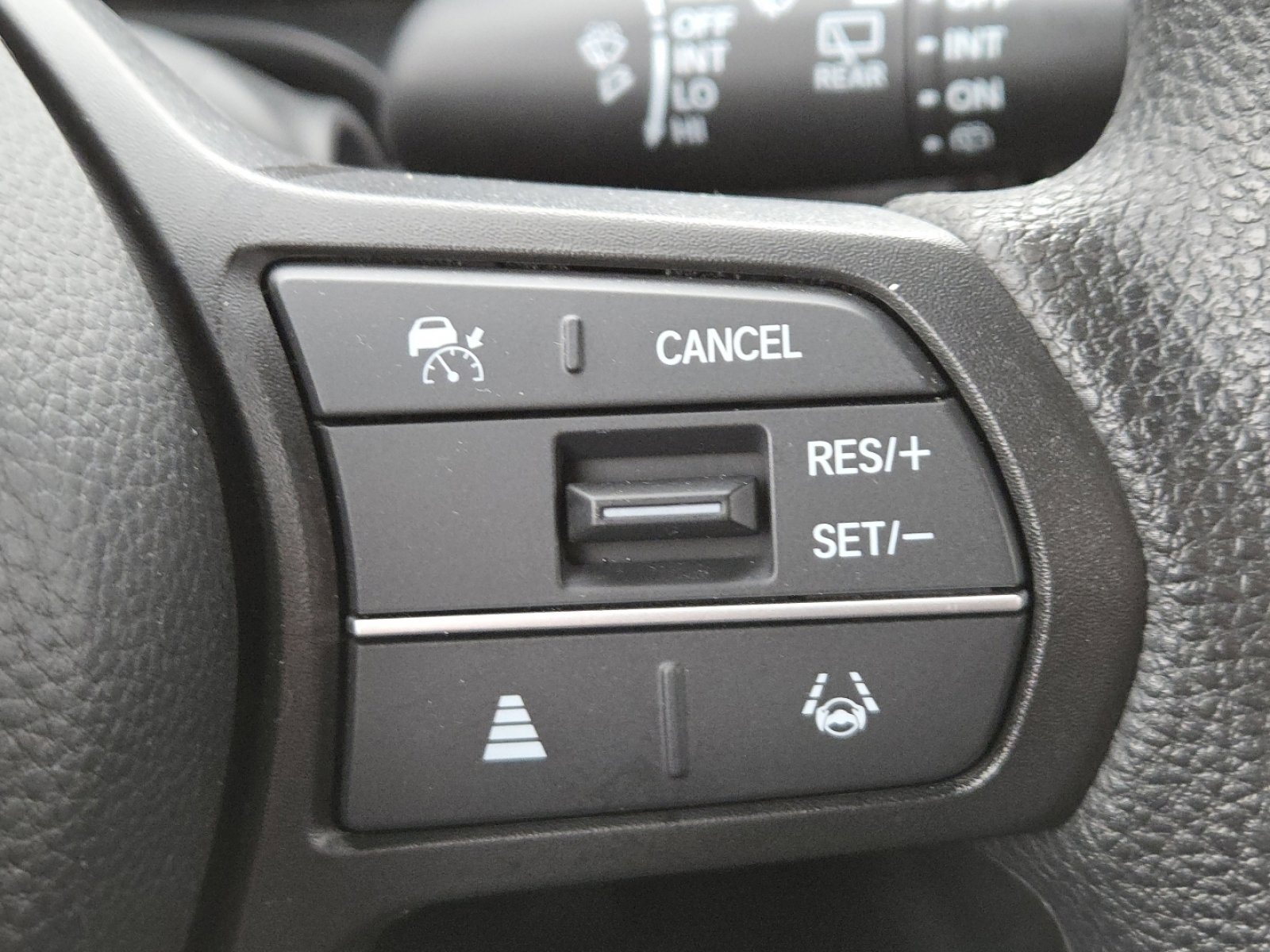 Used 2024 Honda HR-V LX image 4