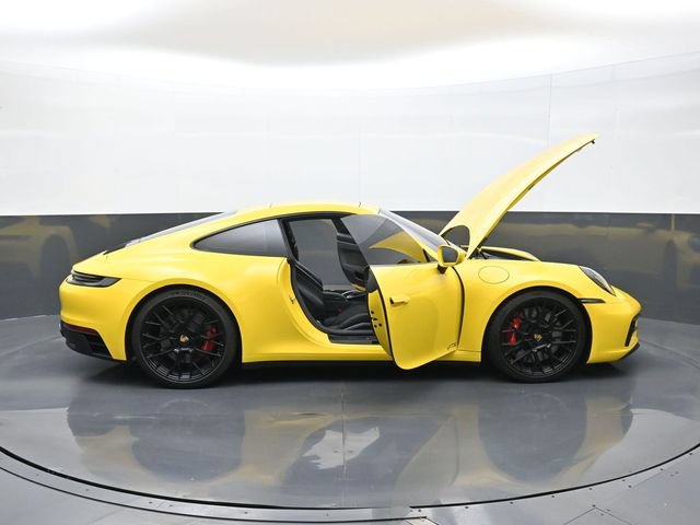 Used 2024 Porsche 911 Carrera GTS RWD image 29