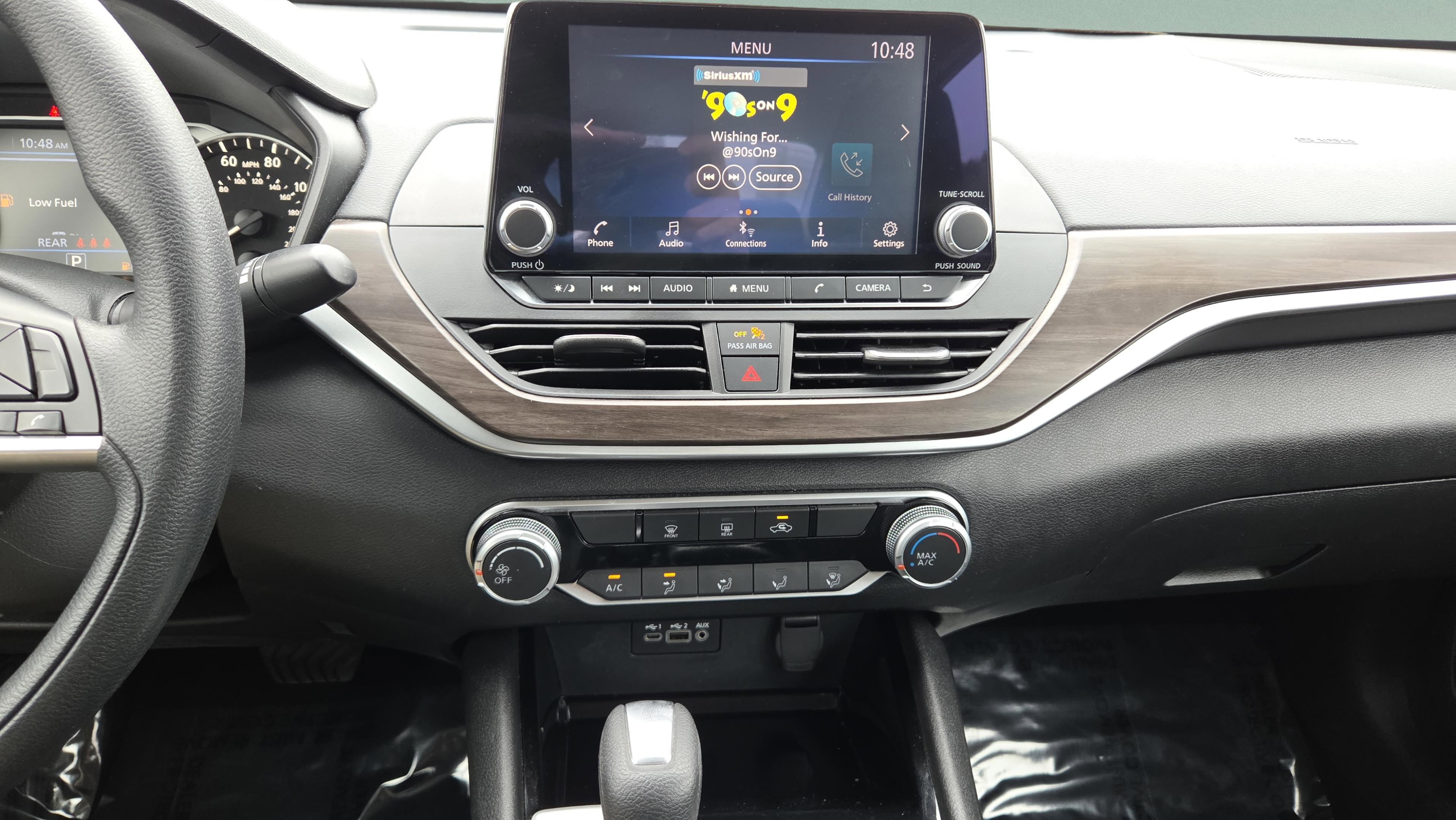 Used 2024 Nissan Altima 2.5 SV image 18