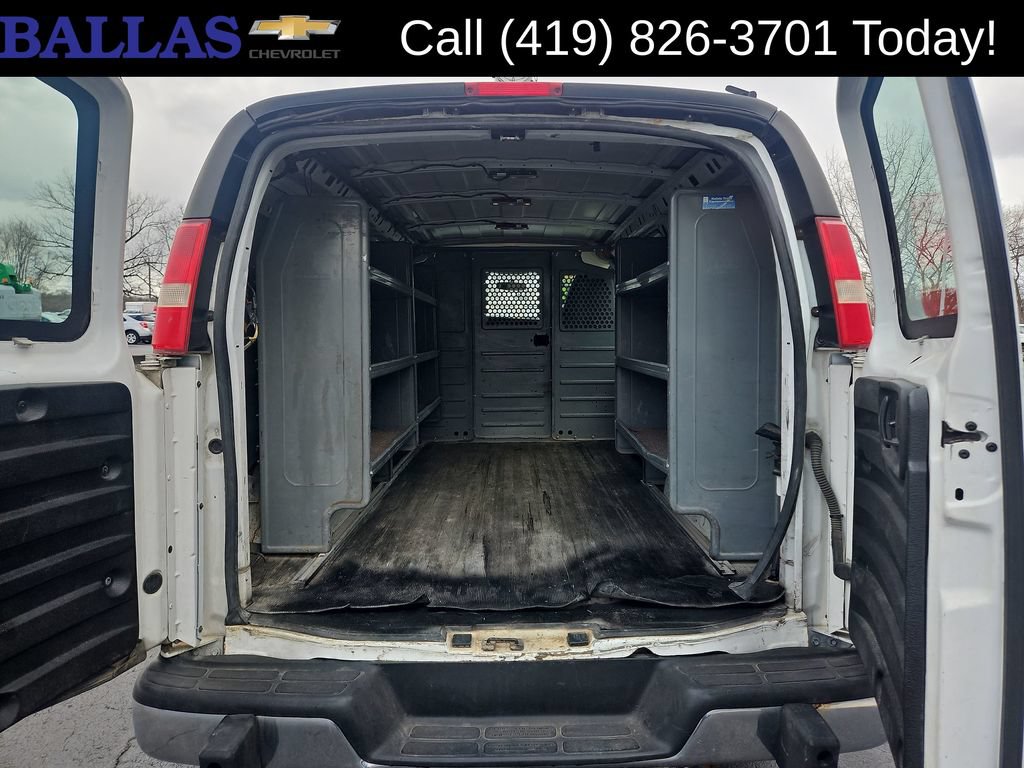 Used 2015 GMC Savana 2500 RWD image 24