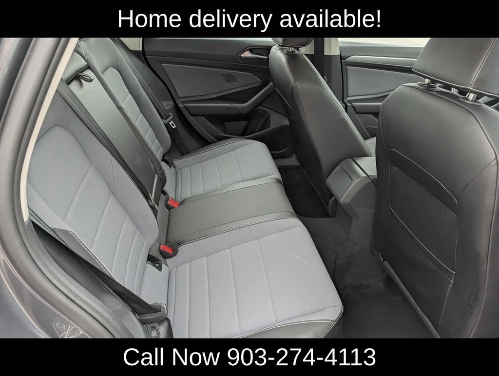 Used 2026 Volkswagen Jetta SE FWD image 31