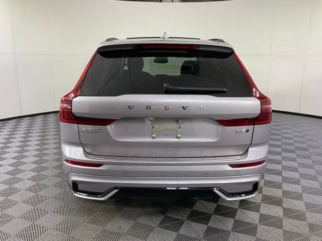 Certified 2026 Volvo XC60 B5 Plus AWD/4WD image 5