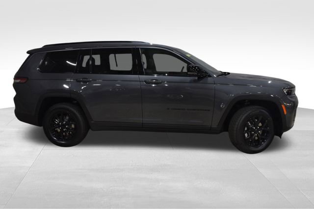 New 2026 Jeep Grand Cherokee L 4WD image 3