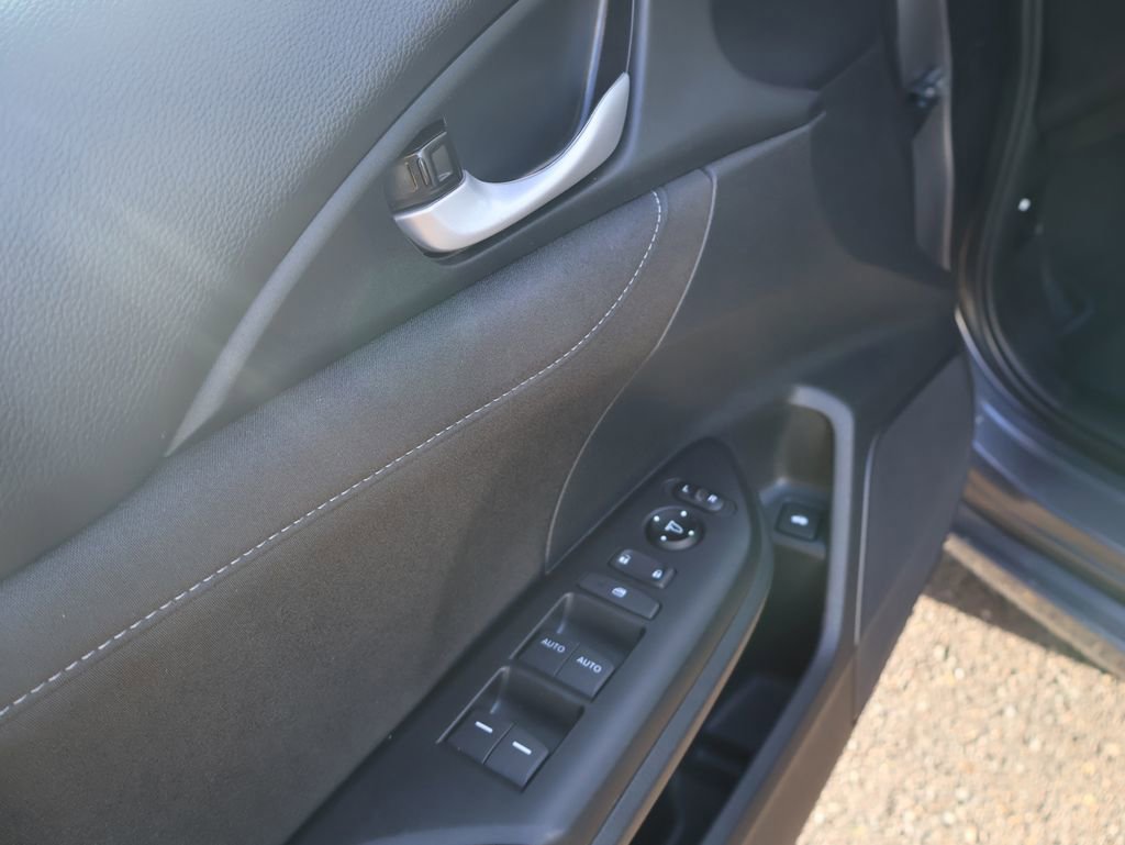 Used 2021 Honda Insight EX image 19