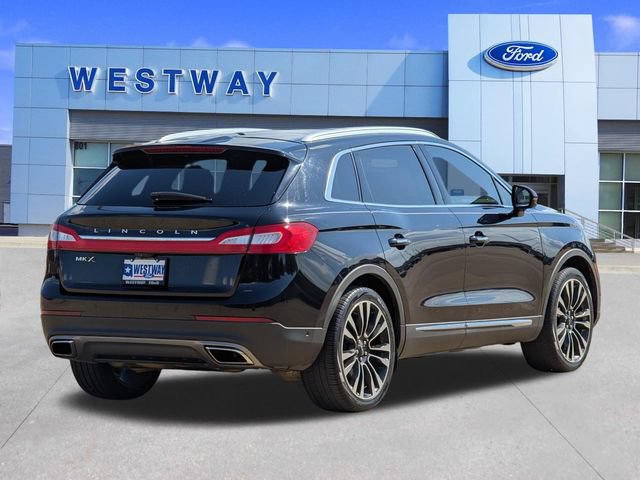Used 2016 Lincoln MKX Reserve w/ Luxury Package FWD image 3