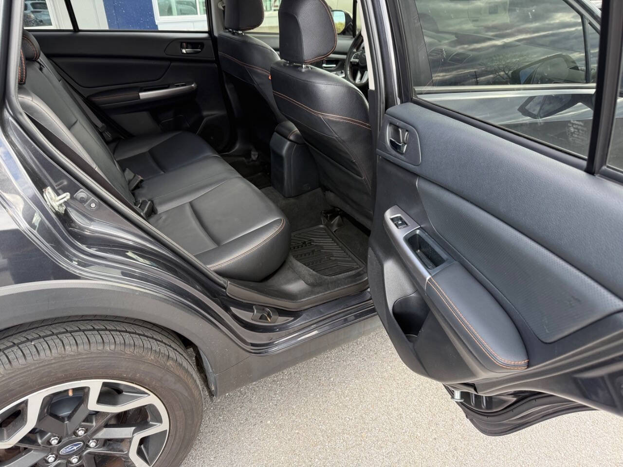 Used 2016 Subaru Crosstrek 2.0i Limited AWD/4WD image 11