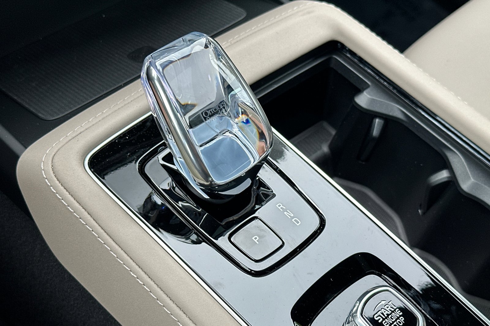 New 2026 Volvo XC90 T8 Plus AWD/4WD image 19