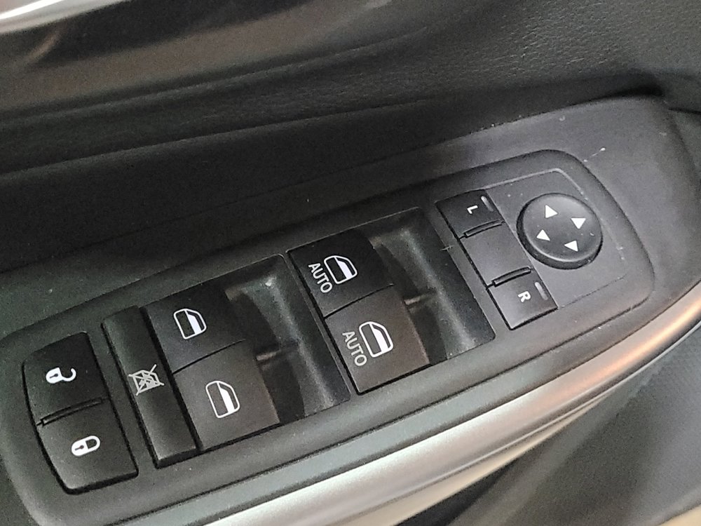 Used 2019 Jeep Cherokee Limited AWD/4WD image 27