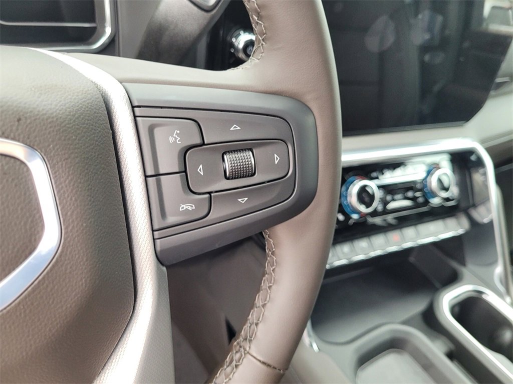 New 2025 GMC Sierra 3500 Denali w/ Denali Reserve Package image 16