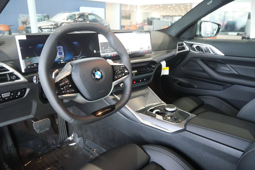 Used 2026 BMW 430i Coupe w/ Parking Assistance Package RWD image 13