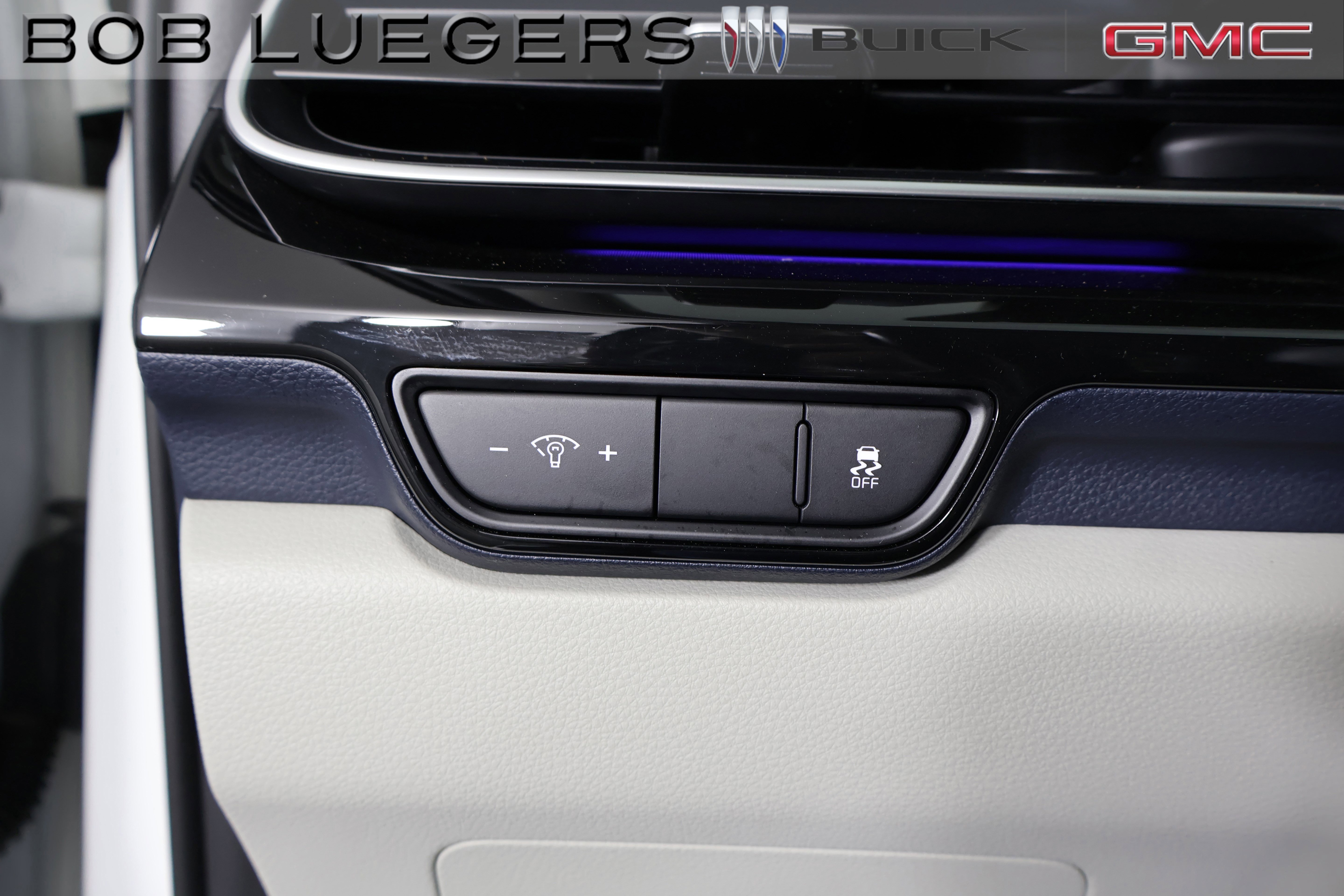 Used 2025 Kia Carnival SX Prestige image 30