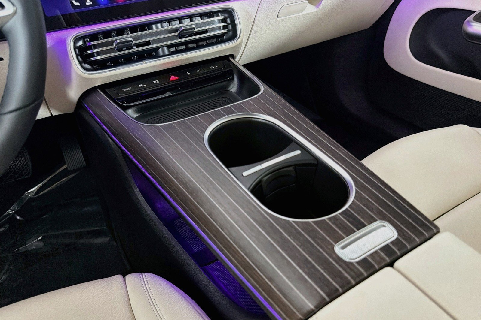 New 2027 Mercedes-Benz CLA 250+ image 5