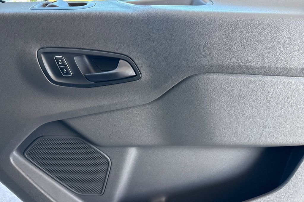 Used 2023 Ford Transit 350 XLT image 25