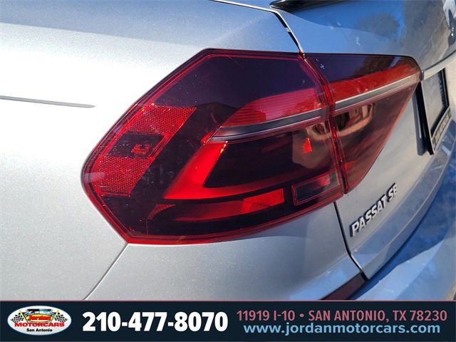 Used 2018 Volkswagen Passat 2.0T SE image 9