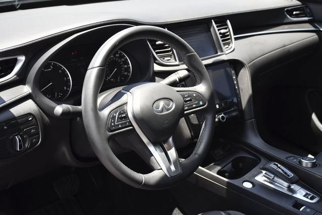 Used 2025 INFINITI QX50 Luxe AWD/4WD image 21