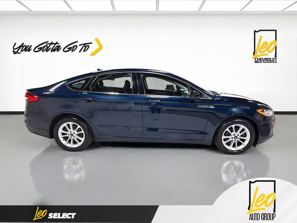 Used 2020 Ford Fusion SE image 4