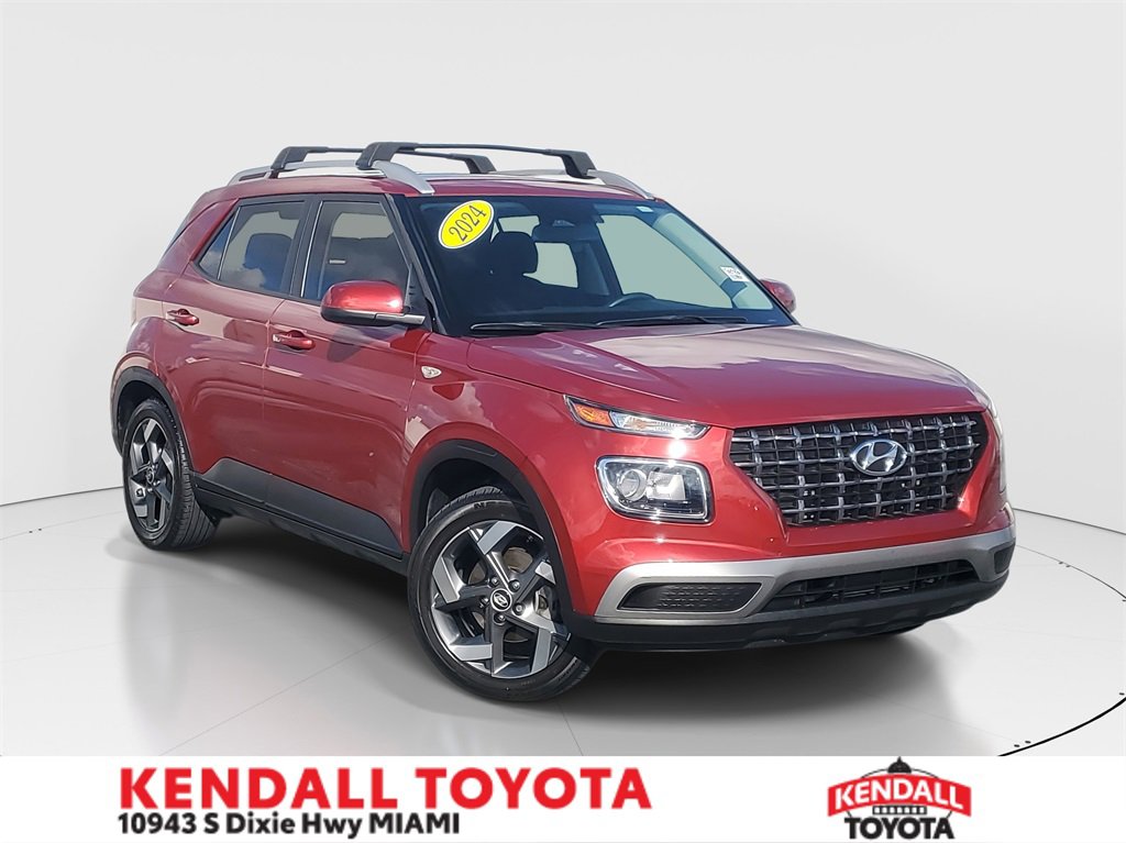 Used 2024 Hyundai Venue SEL