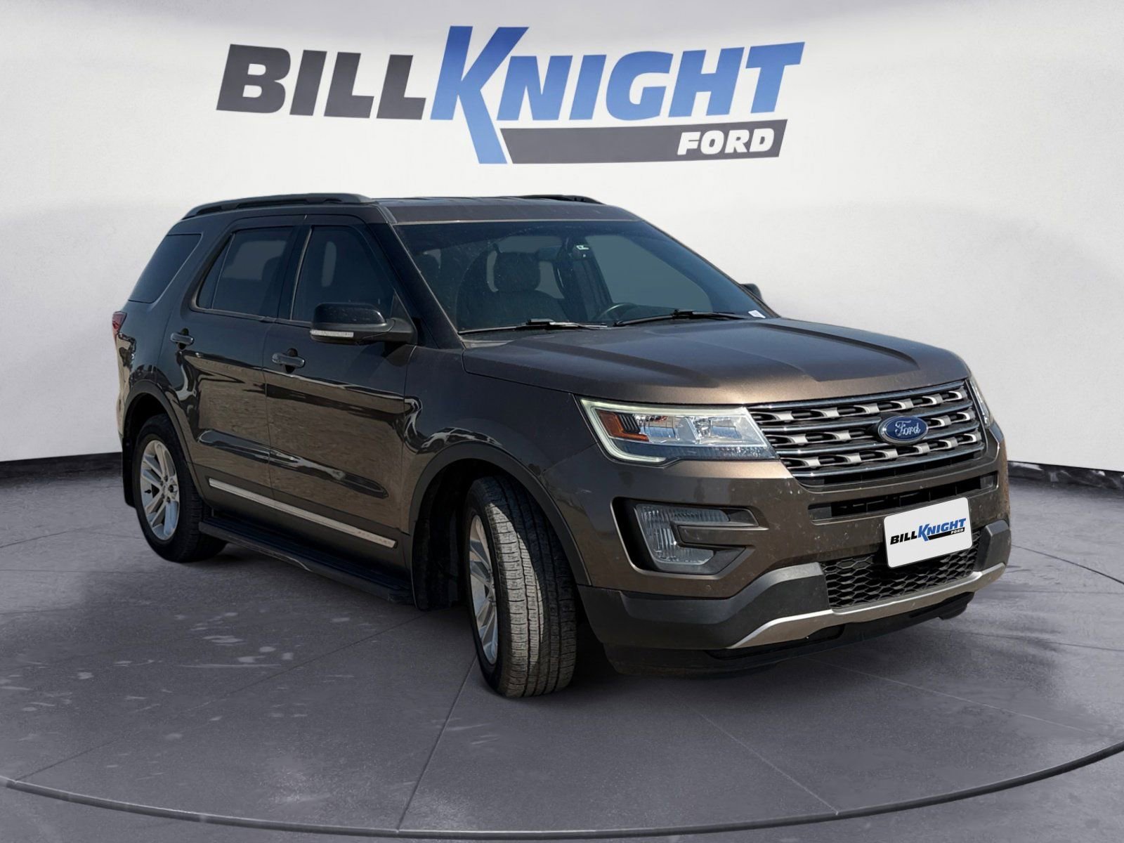 Used 2016 Ford Explorer XLT w/ Equipment Group 202A FWD image 7