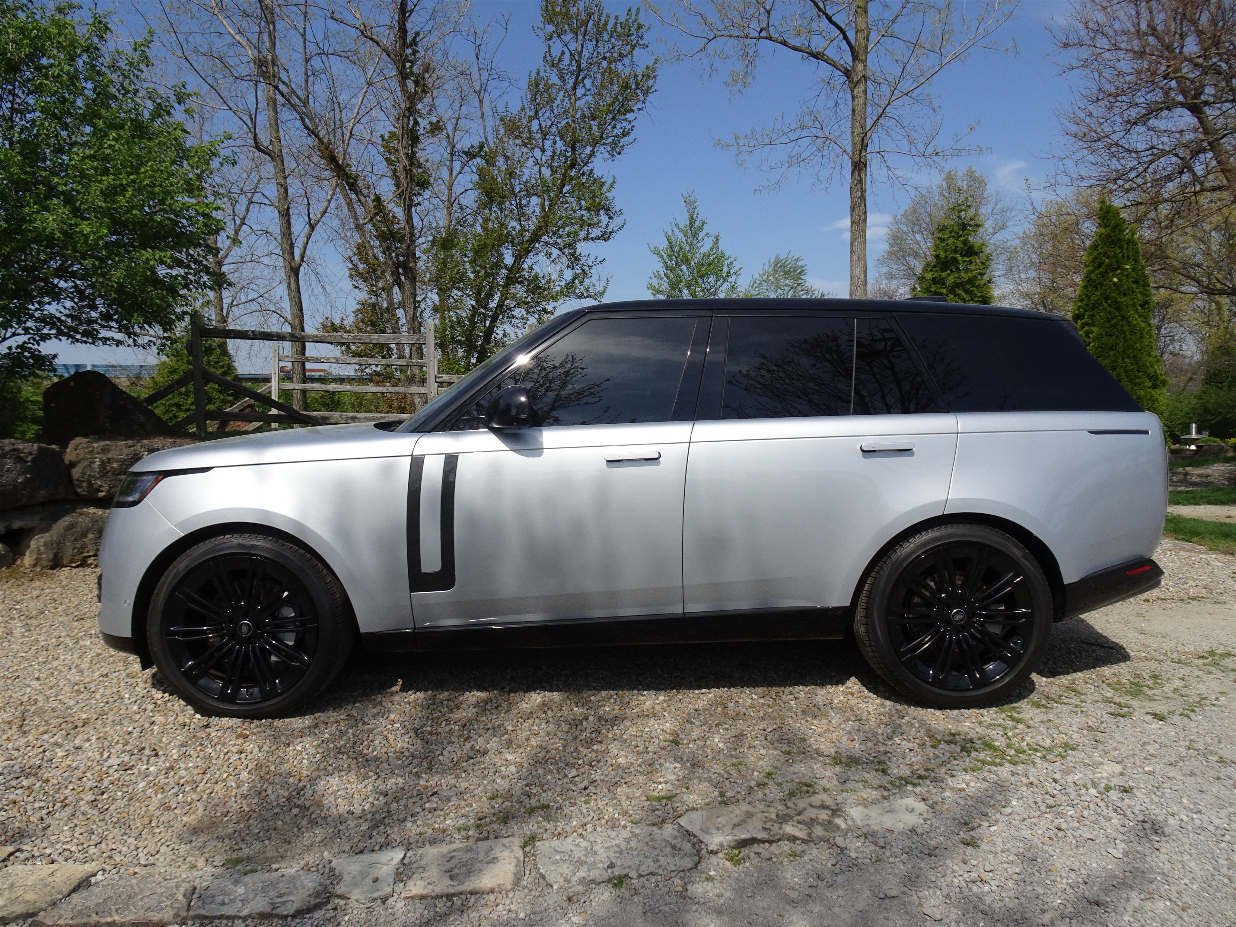 Certified 2024 Land Rover Range Rover SE AWD/4WD image 7