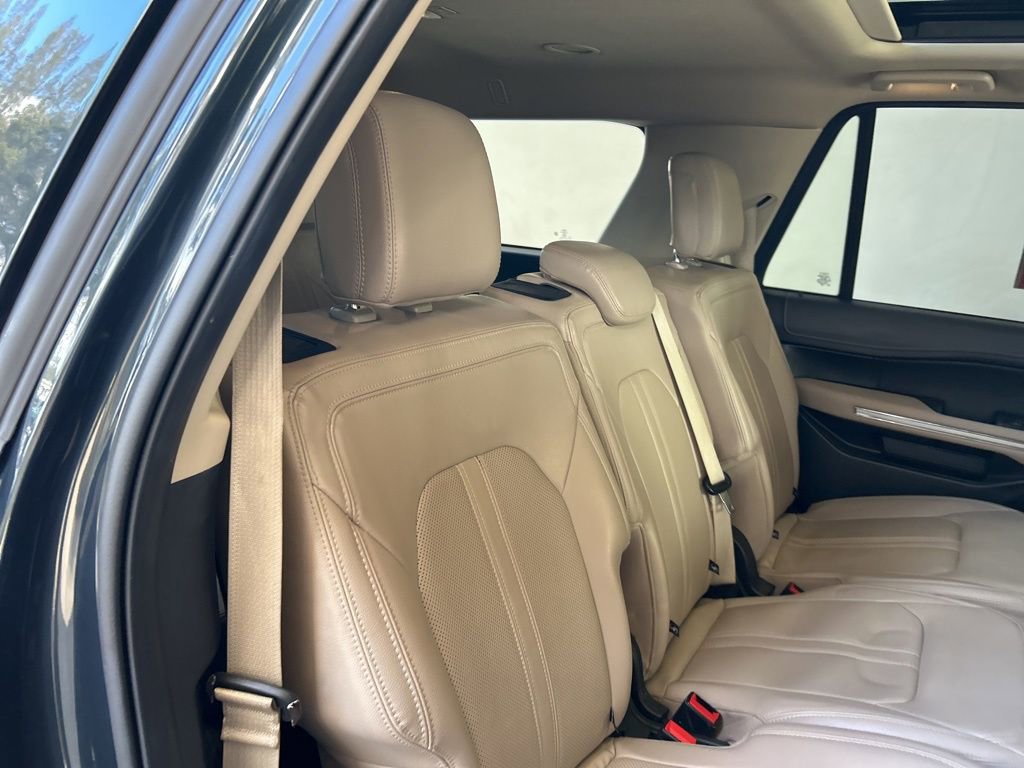 Used 2023 Ford Expedition Max Limited image 26