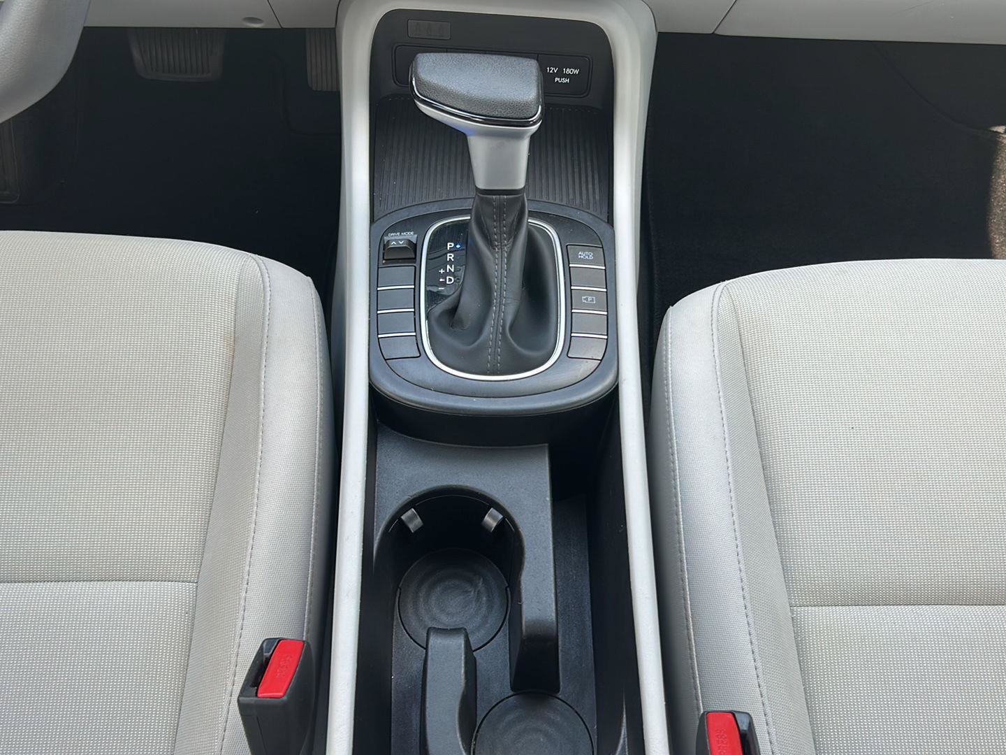 Used 2024 Hyundai Kona SE FWD image 13