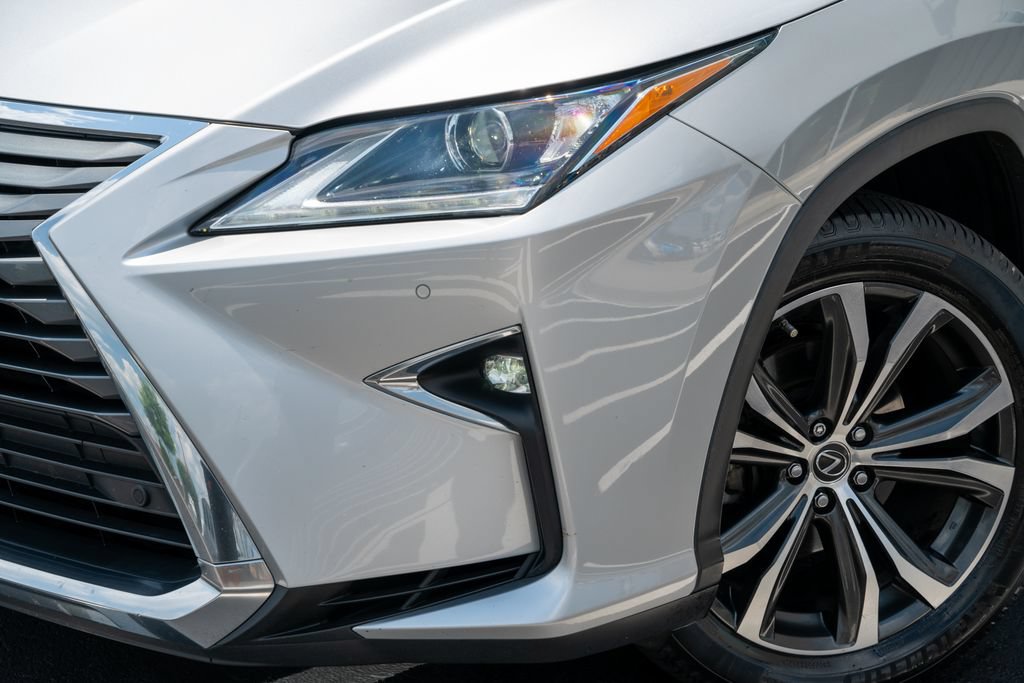 Used 2019 Lexus RX 350L FWD w/ Premium Package image 3