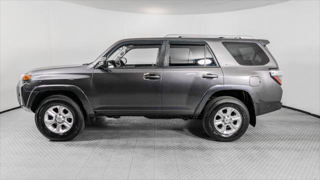 Used 2018 Toyota 4Runner SR5 AWD/4WD image 3