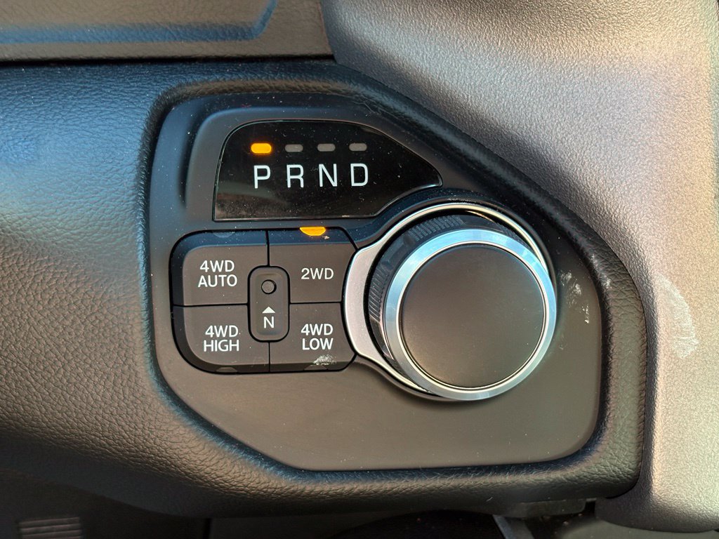 Used 2020 RAM 1500 Big Horn AWD/4WD image 14