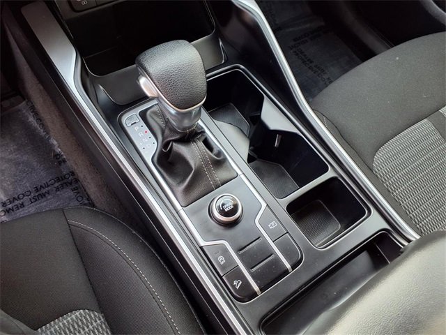 Used 2023 Kia Sorento LX image 21