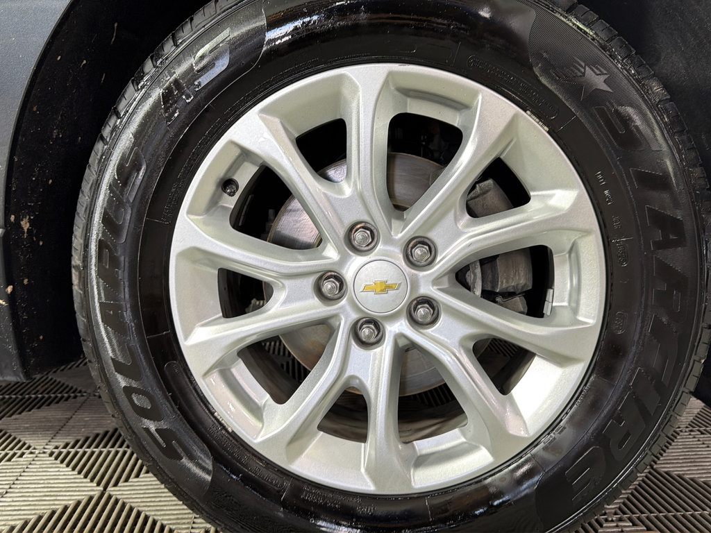 Used 2019 Chevrolet Equinox LS FWD image 34